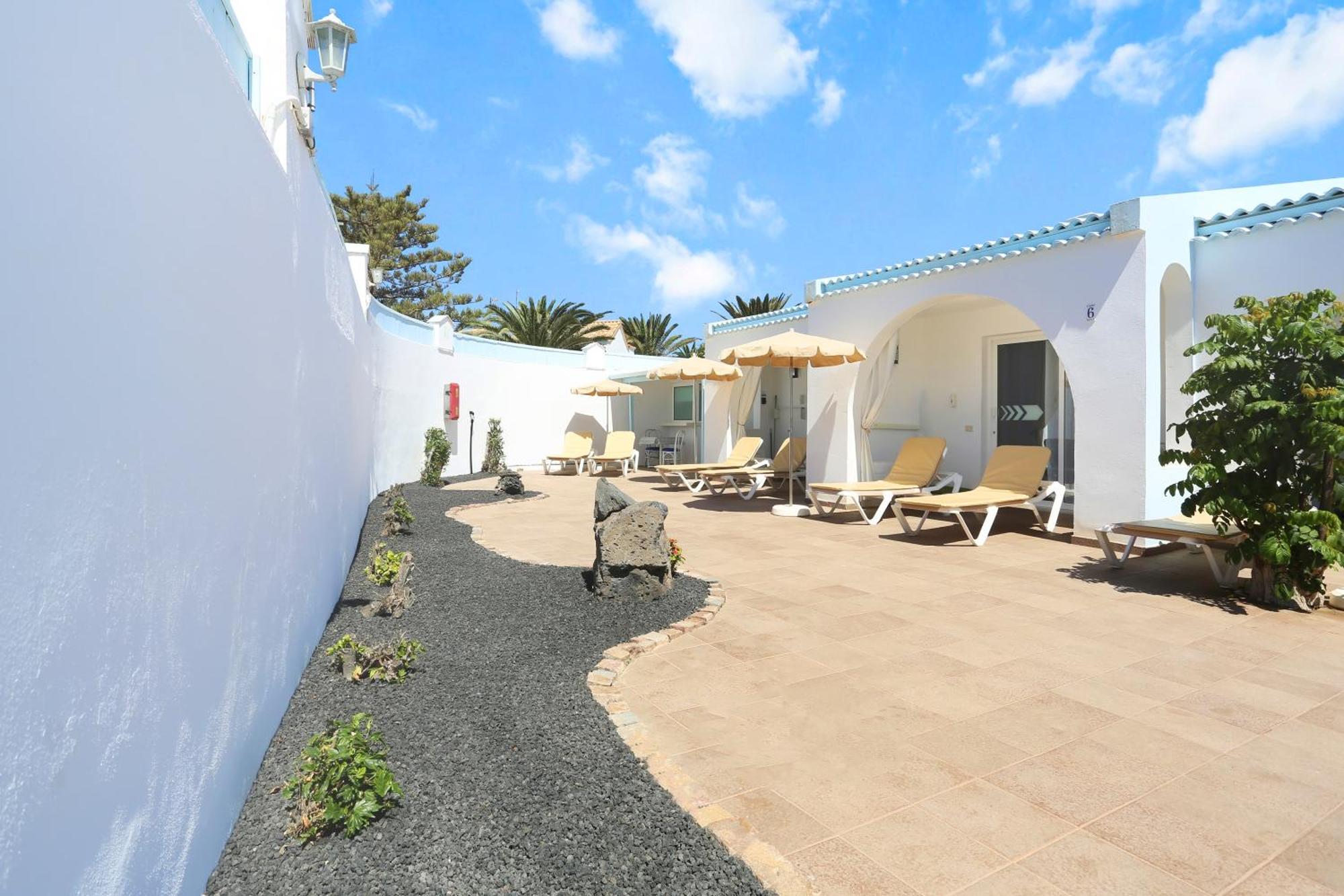 Neptuno Bungalows - Adults Only Corralejo Exteriör bild